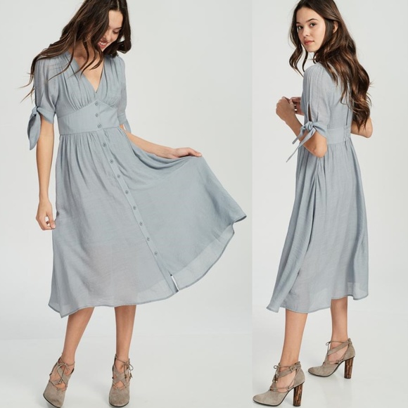 'Delaney' Midi Dress. - Picture 2 of 3